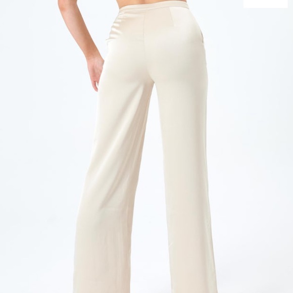 Straight leg satin pants - Picture 2 of 2